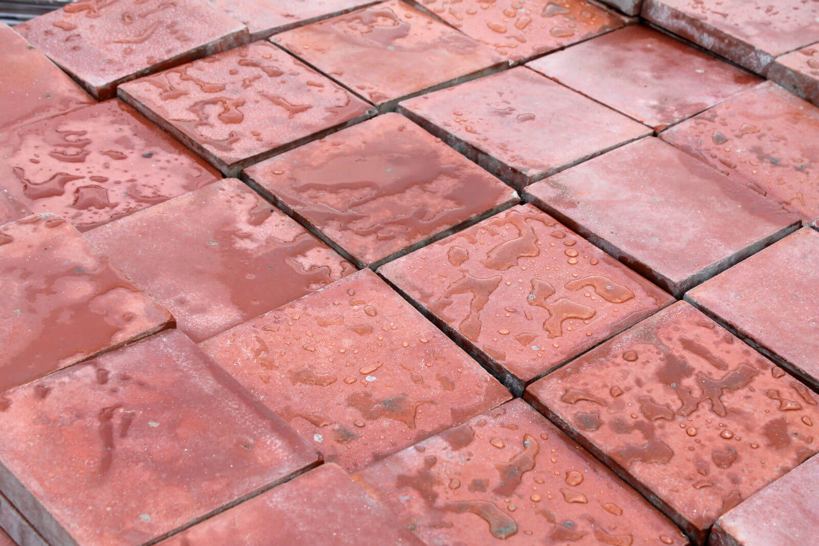 Reclaimed 6x6 Inch (150x150mm) Terracotta / Red Quarry Tiles - Warwick